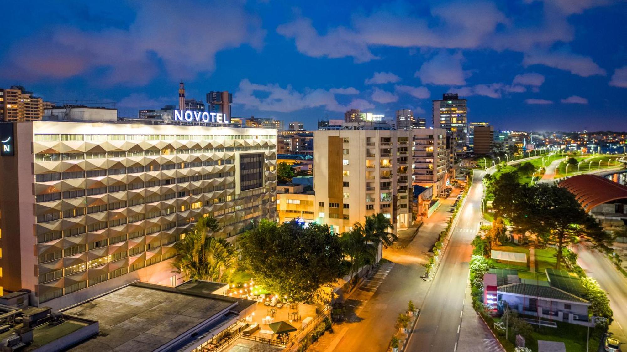 Novotel Abidjan Plateau Экстерьер фото